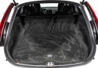 Подержанный автомобиль Volvo XC60 2014 года (17 фото)