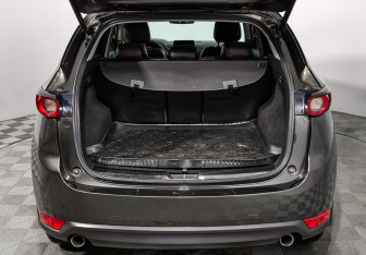 Подержанный автомобиль Mazda CX-5 2018 года (21 фото)