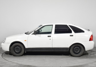 Подержанный автомобиль LADA (ВАЗ) Priora Hatchback 2011 года (8 фото)
