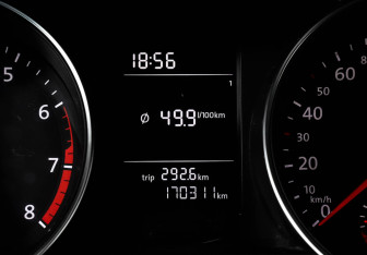 Подержанный автомобиль Volkswagen Jetta Sedan 2015 года (17 фото)