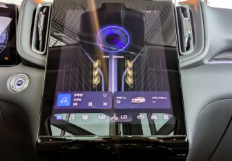 Новый Hongqi HS3 2025 (11 фото)