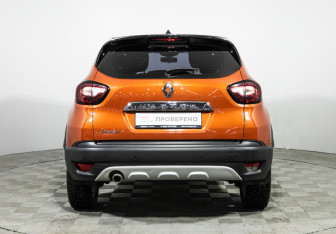 Подержанный автомобиль Renault Kaptur 2016 года (6 фото)