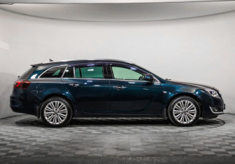 Подержанный автомобиль Opel Insignia Wagon 2014 года (4 фото)