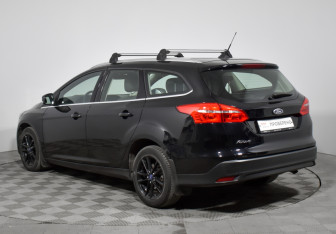 Подержанный автомобиль Ford Focus Wagon 2019 года (7 фото)