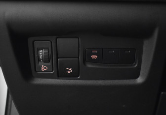 Подержанный автомобиль Citroen C4 Sedan 2014 года (17 фото)