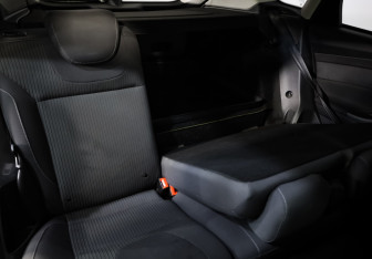 Подержанный автомобиль Ford Focus Hatchback 2012 года (21 фото)