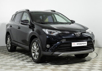 Подержанный автомобиль Toyota RAV4 2017 года (3 фото)