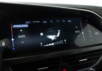 Подержанный автомобиль Geely Tugella 2021 года (18 фото)