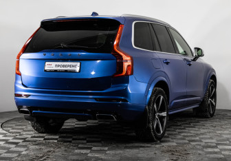 Подержанный автомобиль Volvo XC90 2016 года (6 фото)
