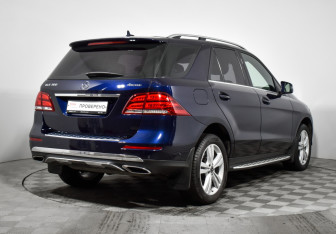 Подержанный автомобиль Mercedes-Benz GLE 2017 года (5 фото)