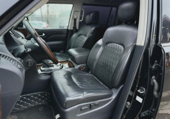 Подержанный автомобиль Infiniti QX80 2019 года (10 фото)