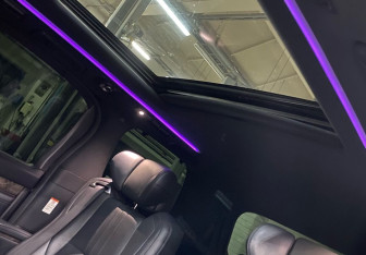 Подержанный автомобиль Toyota Alphard 2021 года (5 фото)