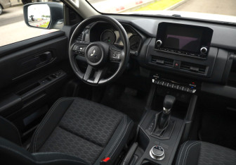 Подержанный автомобиль Mitsubishi L200 2025 года (12 фото)