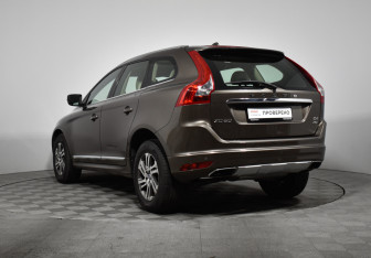 Подержанный автомобиль Volvo XC60 2014 года (7 фото)
