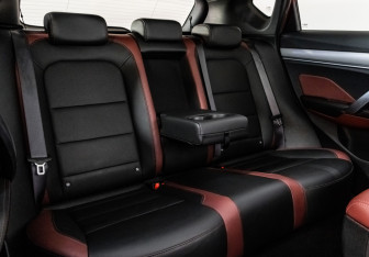 Подержанный автомобиль Geely Coolray 2021 года (27 фото)