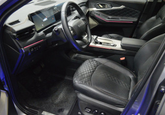 Подержанный автомобиль Exeed TXL 2022 года (10 фото)