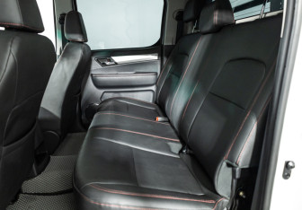 Подержанный автомобиль JAC T8 2023 года (10 фото)