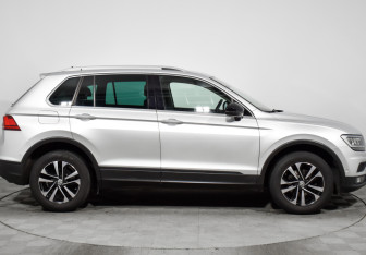 Подержанный автомобиль Volkswagen Tiguan 2019 года (4 фото)