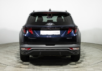 Подержанный автомобиль Hyundai Tucson 2022 года (6 фото)