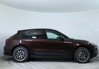 Подержанный автомобиль Porsche Macan 2016 года (4 фото)