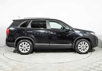 Подержанный автомобиль Kia Sorento 2018 года (4 фото)