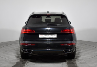 Подержанный автомобиль Audi Q5 2023 года (6 фото)