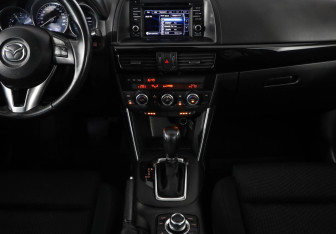 Подержанный автомобиль Mazda CX-5 2014 года (12 фото)