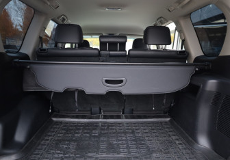 Подержанный автомобиль Toyota Land Cruiser Prado 2019 года (17 фото)