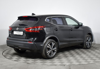 Подержанный автомобиль Nissan Qashqai 2019 года (5 фото)