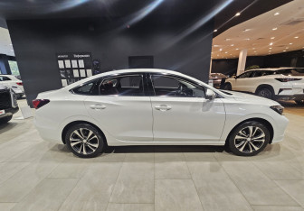 Новый Changan Eado Plus 2023 (3 фото)
