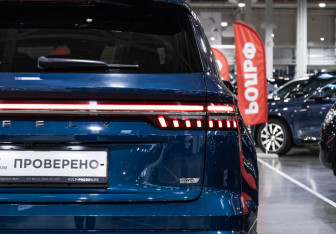Подержанный автомобиль Geely Monjaro 2023 года (14 фото)