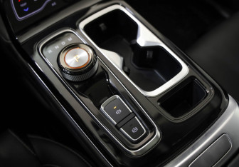 Подержанный автомобиль JAC JS6 2024 года (19 фото)