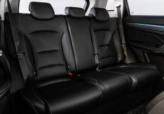 Подержанный автомобиль Geely Atlas Pro 2022 года (25 фото)