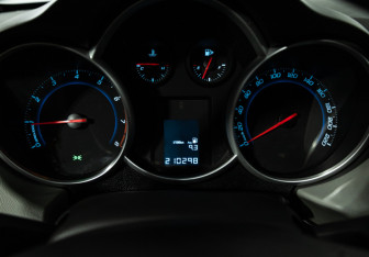 Подержанный автомобиль Chevrolet Cruze Sedan 2014 года (12 фото)