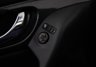 Подержанный автомобиль Nissan X-Trail 2020 года (18 фото)