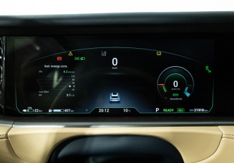 Подержанный автомобиль Voyah Free 2023 года (12 фото)