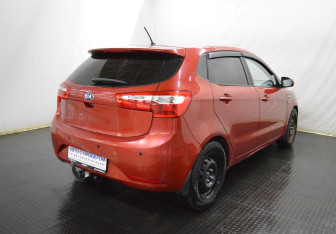 Подержанный автомобиль Kia Rio Hatchback 2014 года (5 фото)