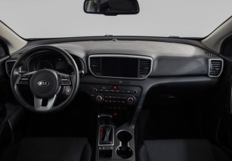 Подержанный автомобиль Kia Sportage 2020 года (9 фото)