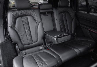 Подержанный автомобиль BMW X7 2019 года (31 фото)