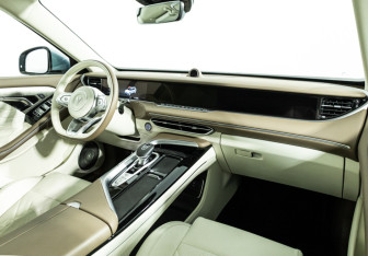 Подержанный автомобиль Voyah Free 2021 года (9 фото)