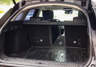 Подержанный автомобиль Land Rover Range Rover Velar 2019 года (31 фото)