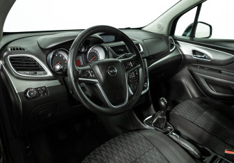 Подержанный автомобиль Opel Mokka 2014 года (11 фото)