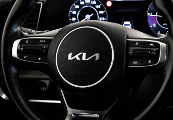Подержанный автомобиль Kia Sportage 2022 года (14 фото)