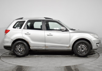 Подержанный автомобиль Haima 7 2013 года (4 фото)