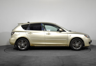 Подержанный автомобиль Mazda 3 Hatchback 2007 года (4 фото)