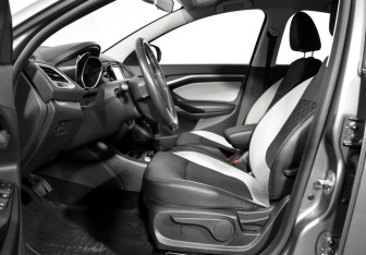 Подержанный автомобиль LADA (ВАЗ) Vesta Sedan 2020 года (10 фото)