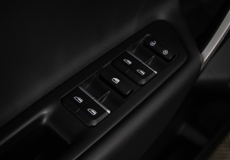 Подержанный автомобиль Geely Atlas 2021 года (17 фото)