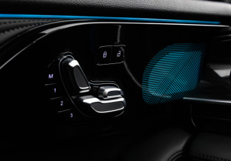 Подержанный автомобиль Exeed RX 2023 года (21 фото)