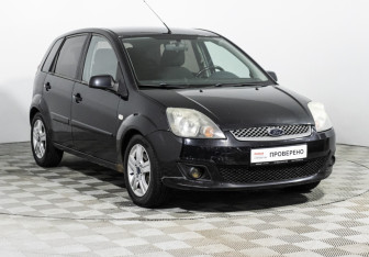 Подержанный автомобиль Ford Fiesta Hatchback 2008 года (3 фото)