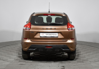 Подержанный автомобиль LADA (ВАЗ) XRAY 2017 года (6 фото)